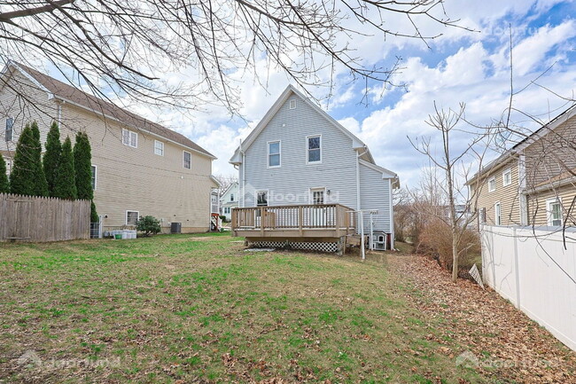Building Photo - 121 Delmont Ave