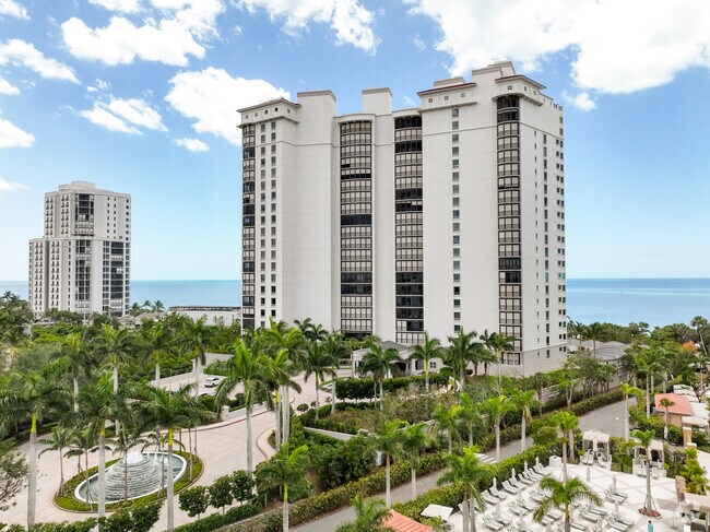 8665 Bay Colony Dr Naples, FL 34108-6775 - Remington at Bay Colony