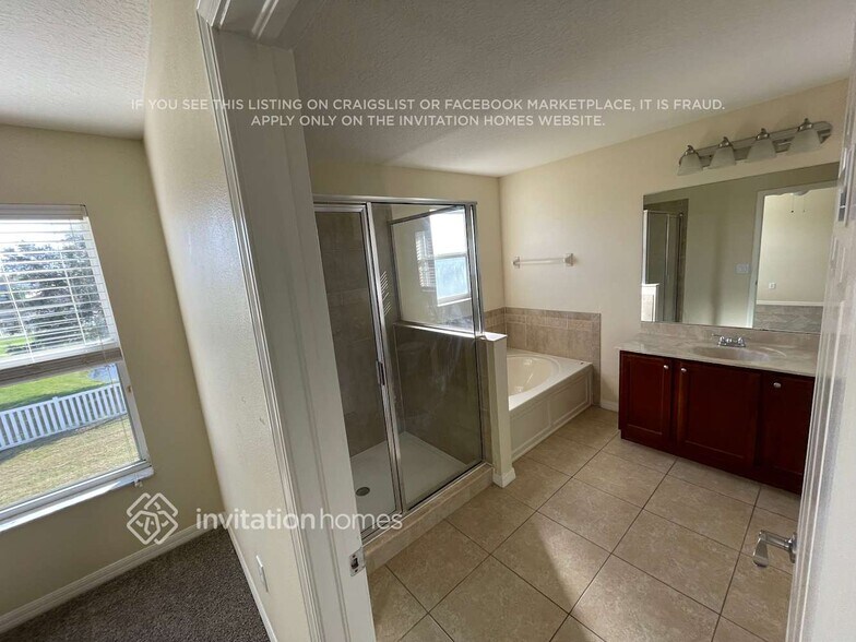 Building Photo - 3340 Cardinal Feather Dr