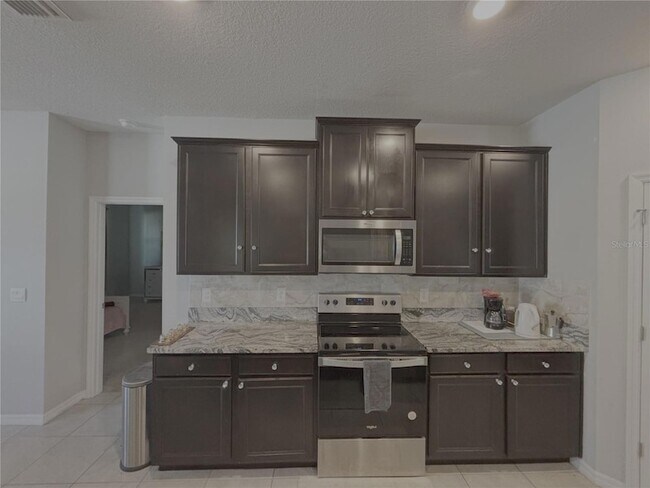 Building Photo - 8288 SW 59th Ave