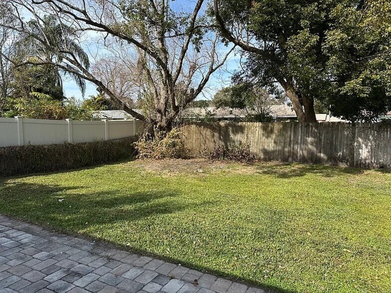 Building Photo - 1117 Princewood Dr