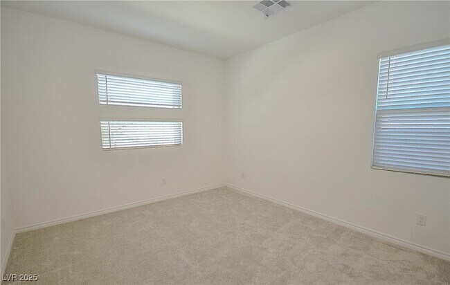 Building Photo - 12457 Heritage Bend Dr