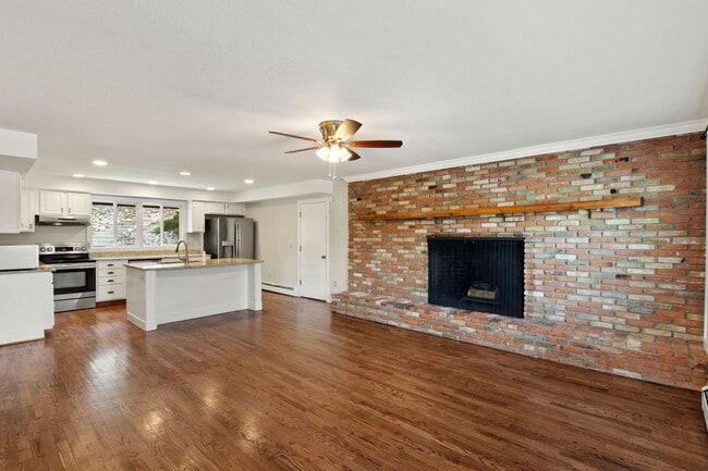 Building Photo - 2407 Virgo Dr