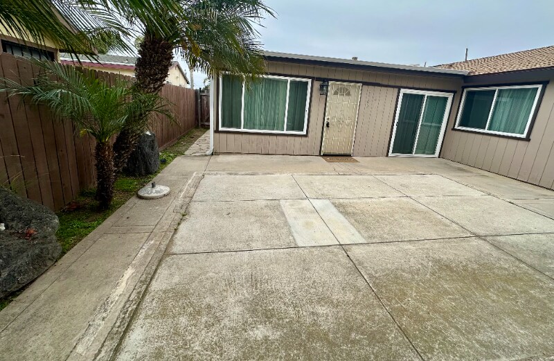 Building Photo - 1145 Imperial Beach Blvd