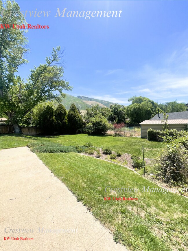 Building Photo - Charming Home with Expansive Yard in Prime Draper Location