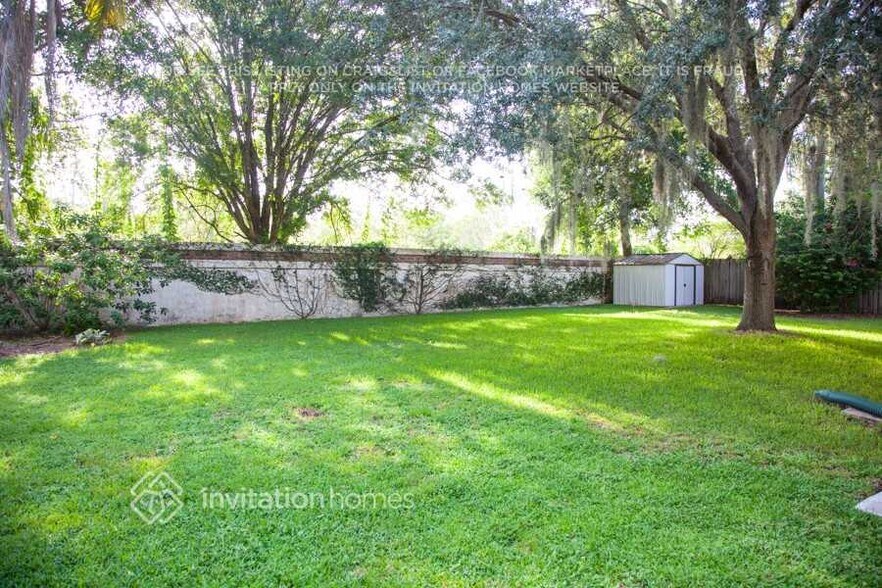 Building Photo - 8443 Ridgebrook Cir