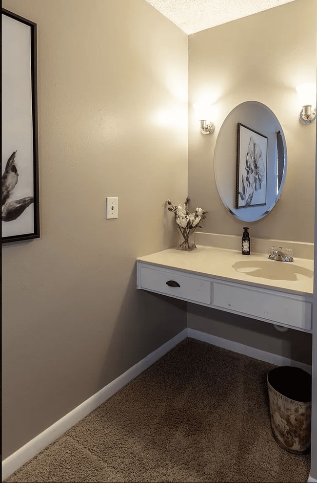 Building Photo - 5515 Country Dr