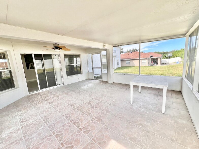 Building Photo - 7547 Terrace River Dr