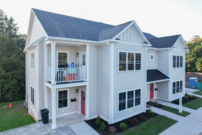 Building Photo - 225 Old Towne Rd