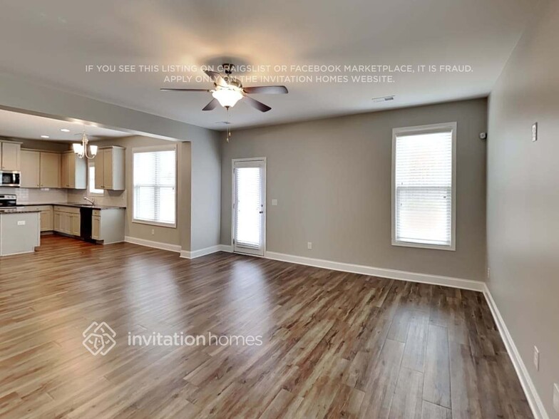 Building Photo - 247 Sage Dr