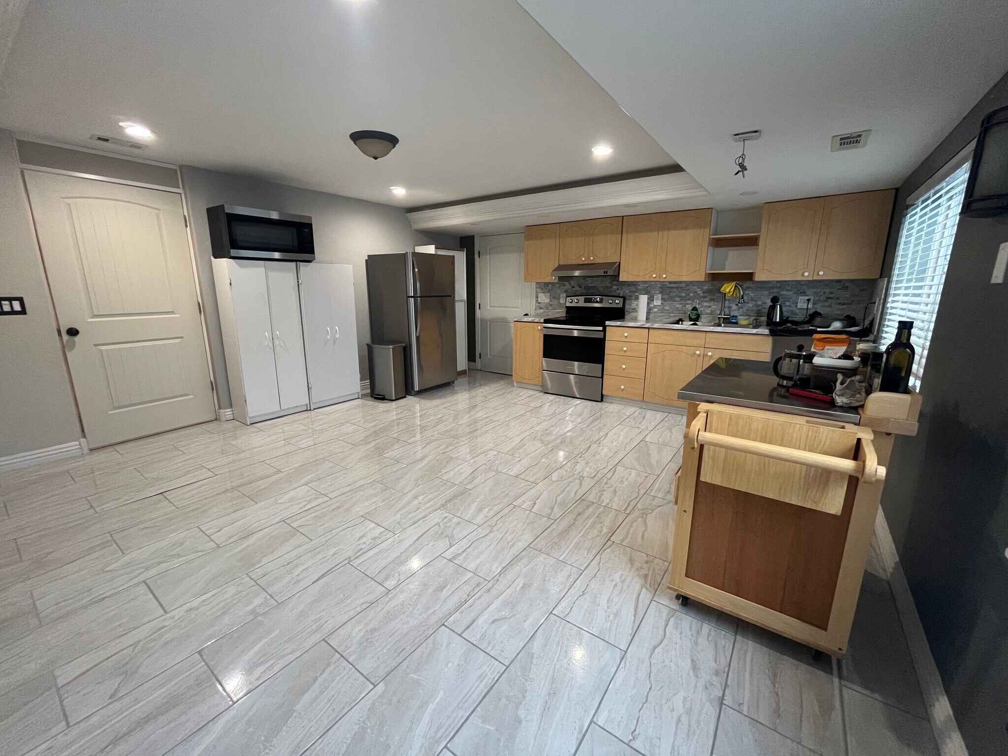 Building Photo - 2771 S Ivy Ln