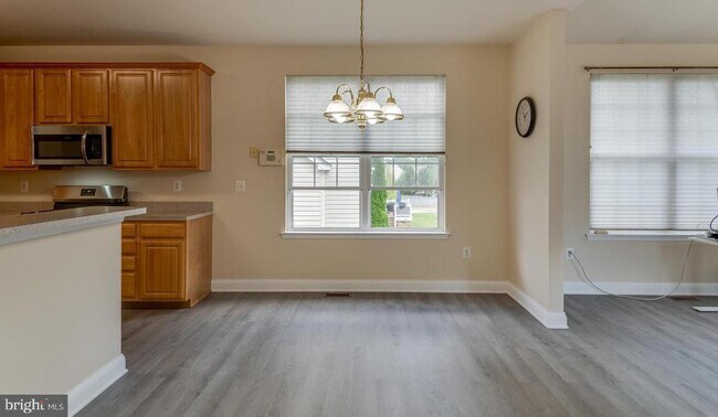 Building Photo - 45921 Altman Ct
