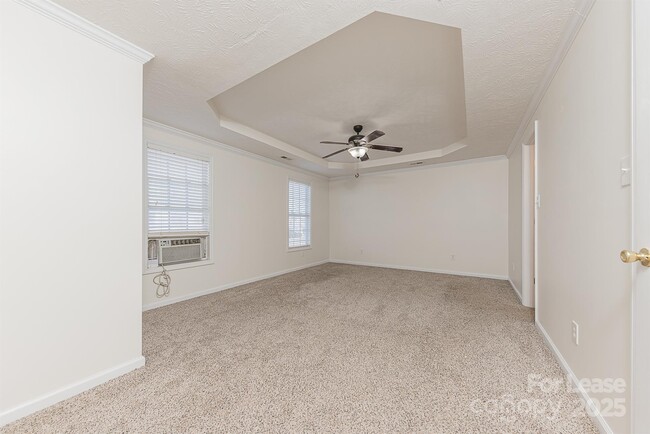 Building Photo - 110 Mendover Dr