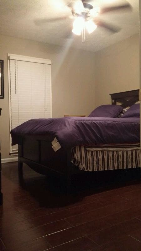 Building Photo - 403 Leary Ct