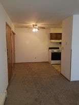 Building Photo - 911 Fairview Dr