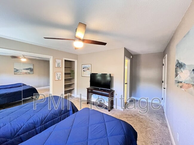 Building Photo - 26 Melinda Ln