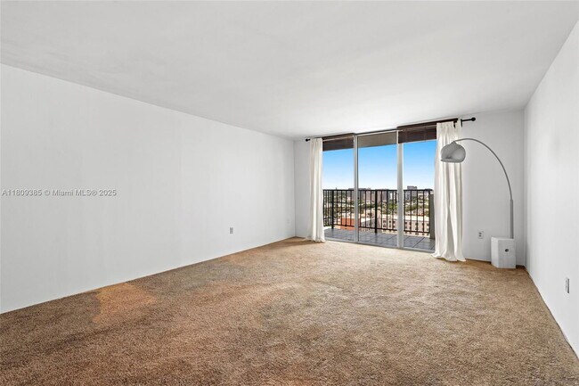 Building Photo - 2780 NE 183rd St