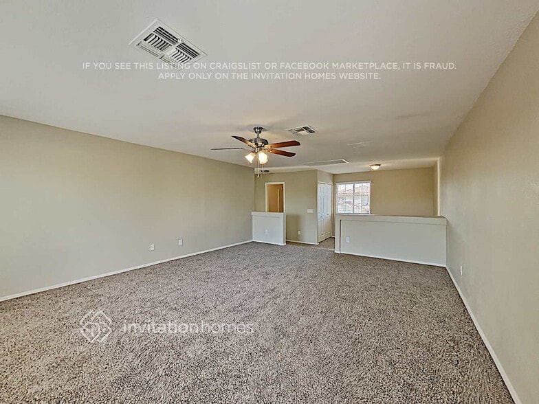 Building Photo - 12805 W Laurel Ln