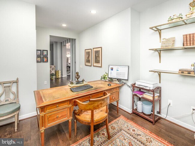 Building Photo - 3989 Norton Pl