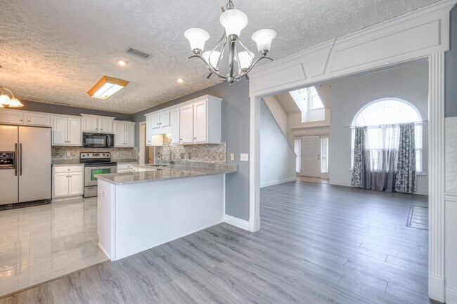Building Photo - 2609 Westhaven Dr