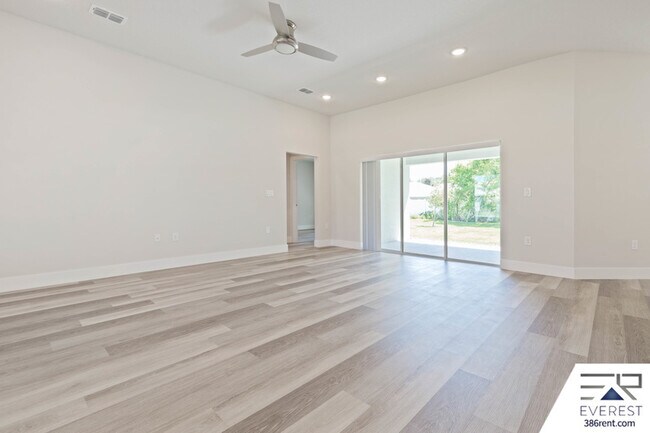 Building Photo - 17 Prestwick Ln