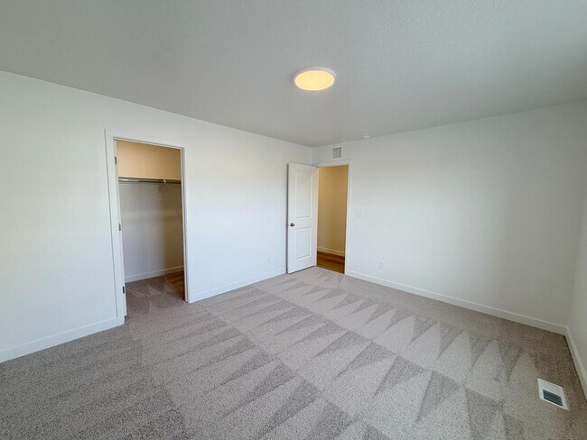 Building Photo - 502 S 1140 W