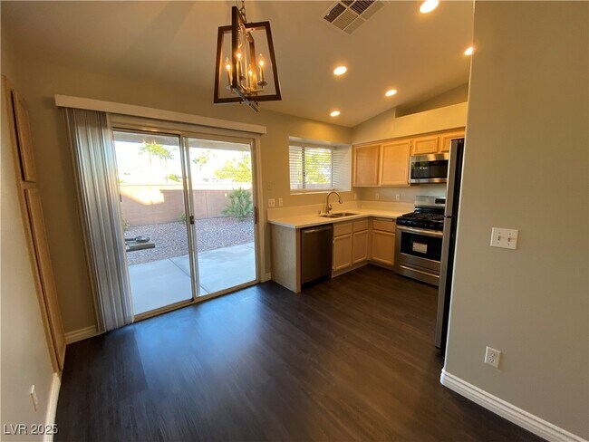 Building Photo - 9712 Panorama Cliff Dr