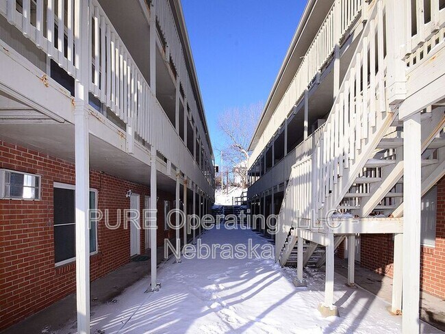 Building Photo - 616 N 46th St