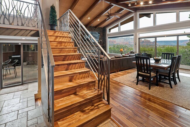 Building Photo - FURNISHED 6-12 MONTH LEASE - WEST SEDONA - GATED COMMUNITY