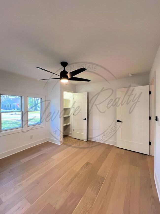 Building Photo - Modern Elegance in the Heart of Nashville ...