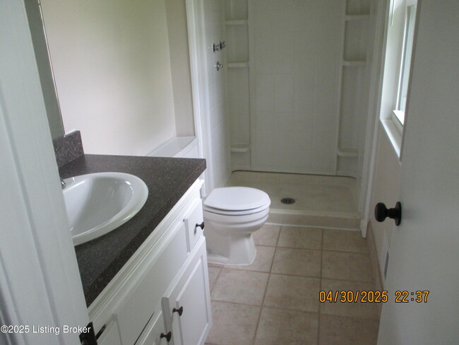 Building Photo - 4761 Shenandoah Dr