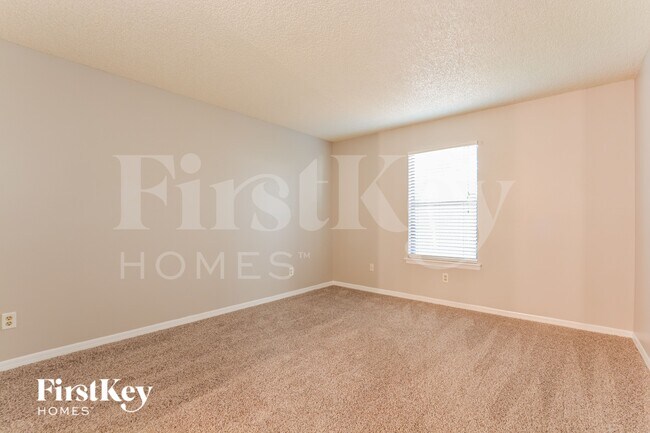 Building Photo - 710 Leeward Dr