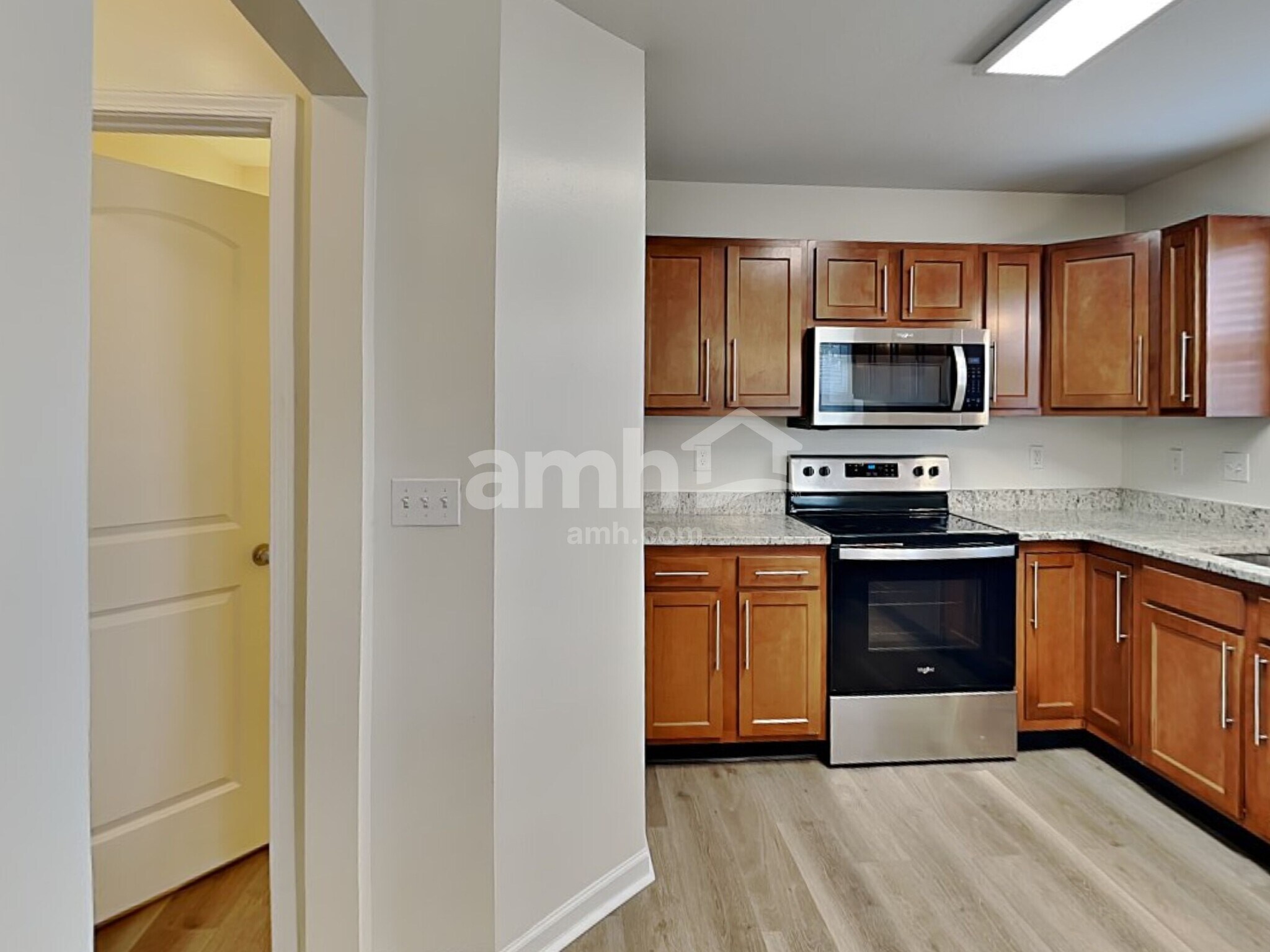 Building Photo - 9911 Codyview Dr