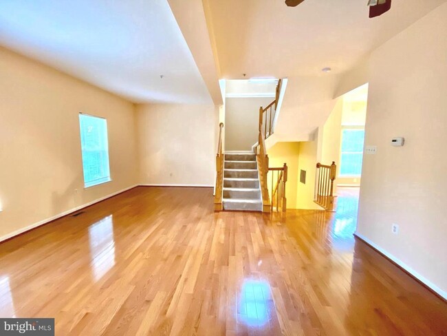 Building Photo - 13029 Vaden Terrace