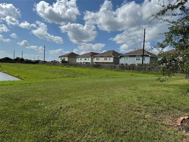 Building Photo - 22626 Williams Oak Ln