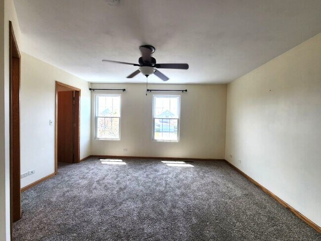 Building Photo - 1804 Parkside Dr