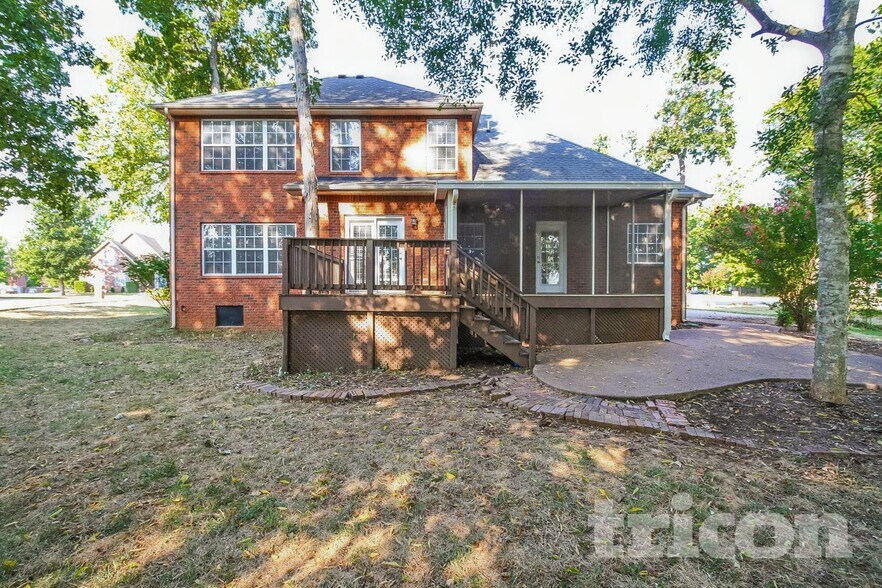 Building Photo - 746 Sergio Ave