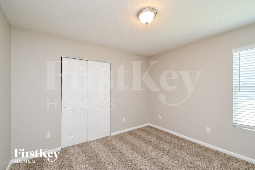 Building Photo - 9729 Kline Rd