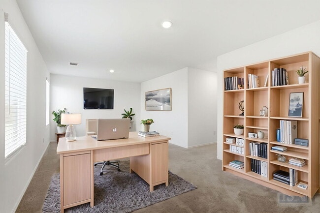 Building Photo - 2213 Cyclone Dr