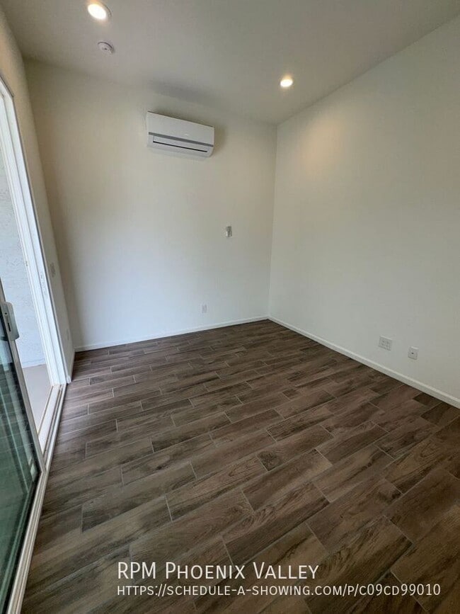 Building Photo - 383 N 157th Ln