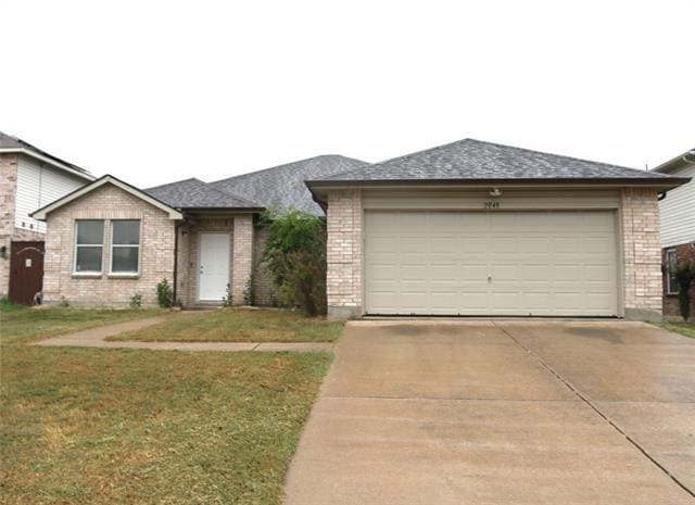 Building Photo - 2048 Crosbyton Ln