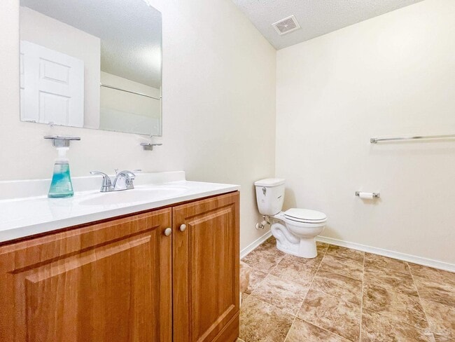 Building Photo - 8921 Camshire Cir