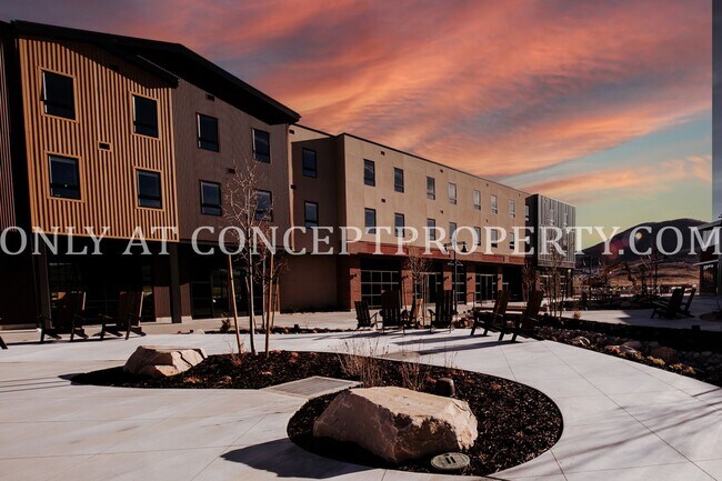 Building Photo - Elevate Your Lifestyle at Studio Crossing – Park City