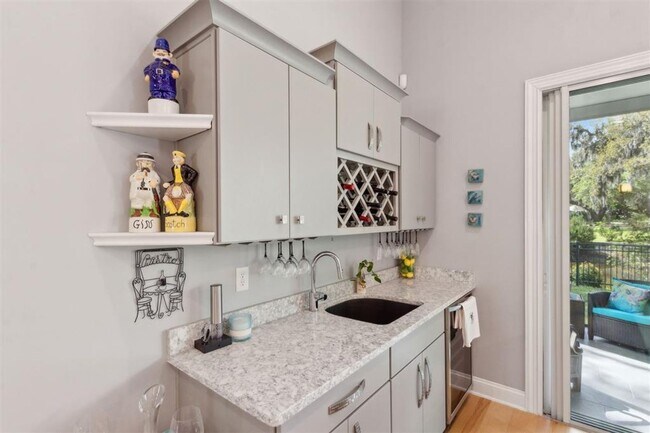 Building Photo - Luxury Living in exclusive and gated Oyste...