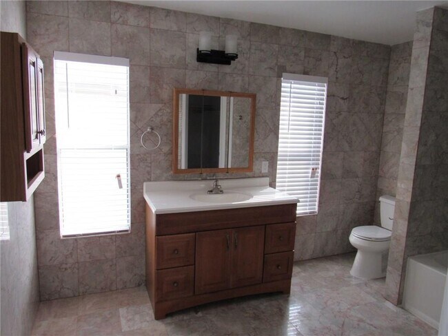 Building Photo - 2107 Deer Creek Trail