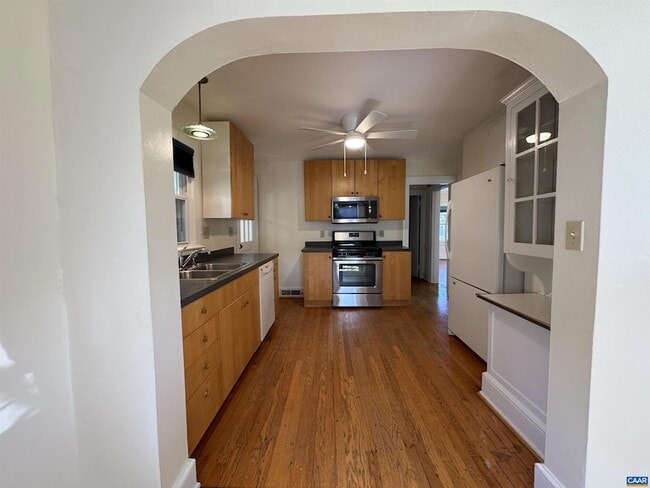 Building Photo - 704 Druid Ave