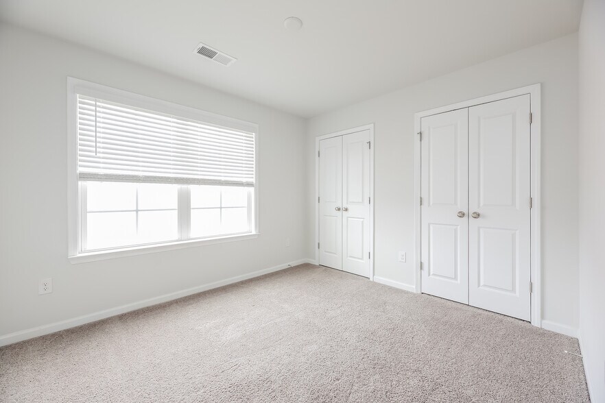 Building Photo - 660 Millsgate Cir