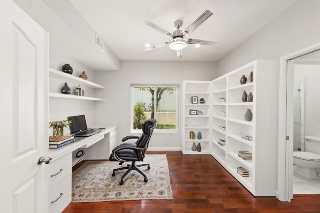 Building Photo - Stunning 4BR + Office/Den, 3BA View Home with 3-Car Garage!