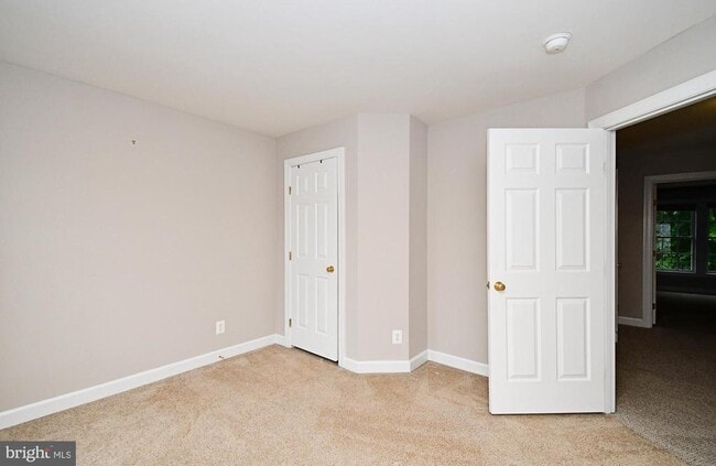 Building Photo - 2304 Lennon Ln