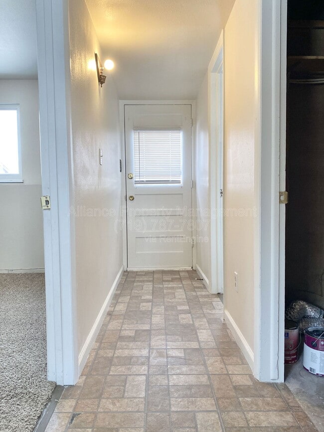 Building Photo - 2818 Dusk Dr